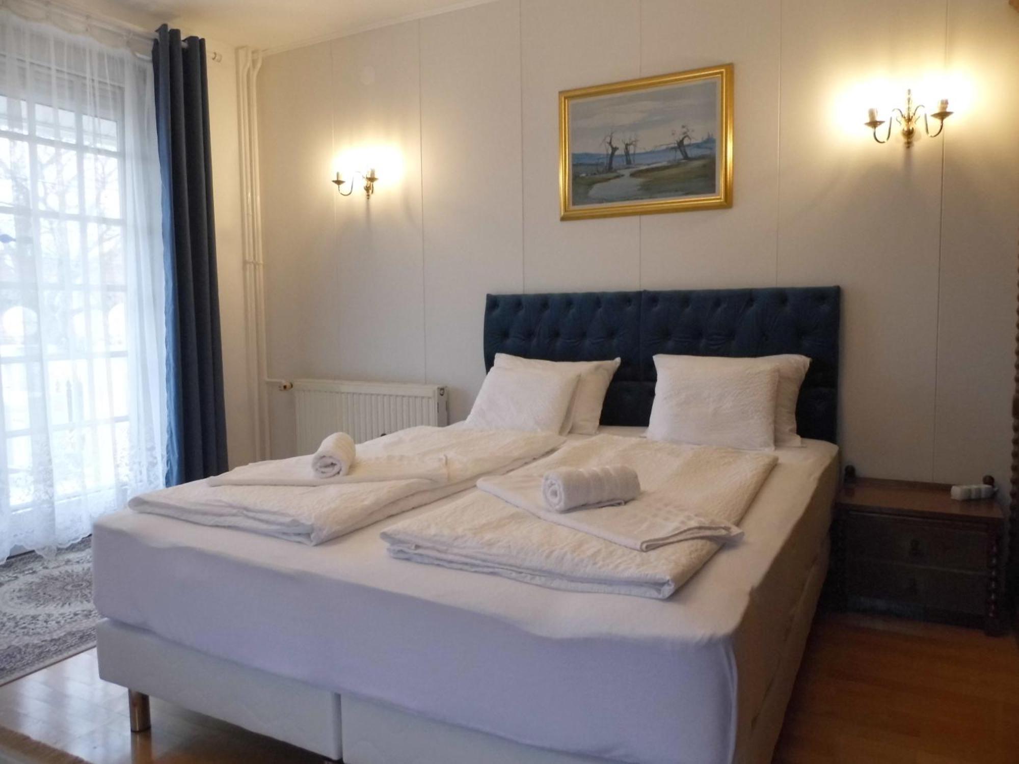 Millennium Villa Keszthely Zimmer foto