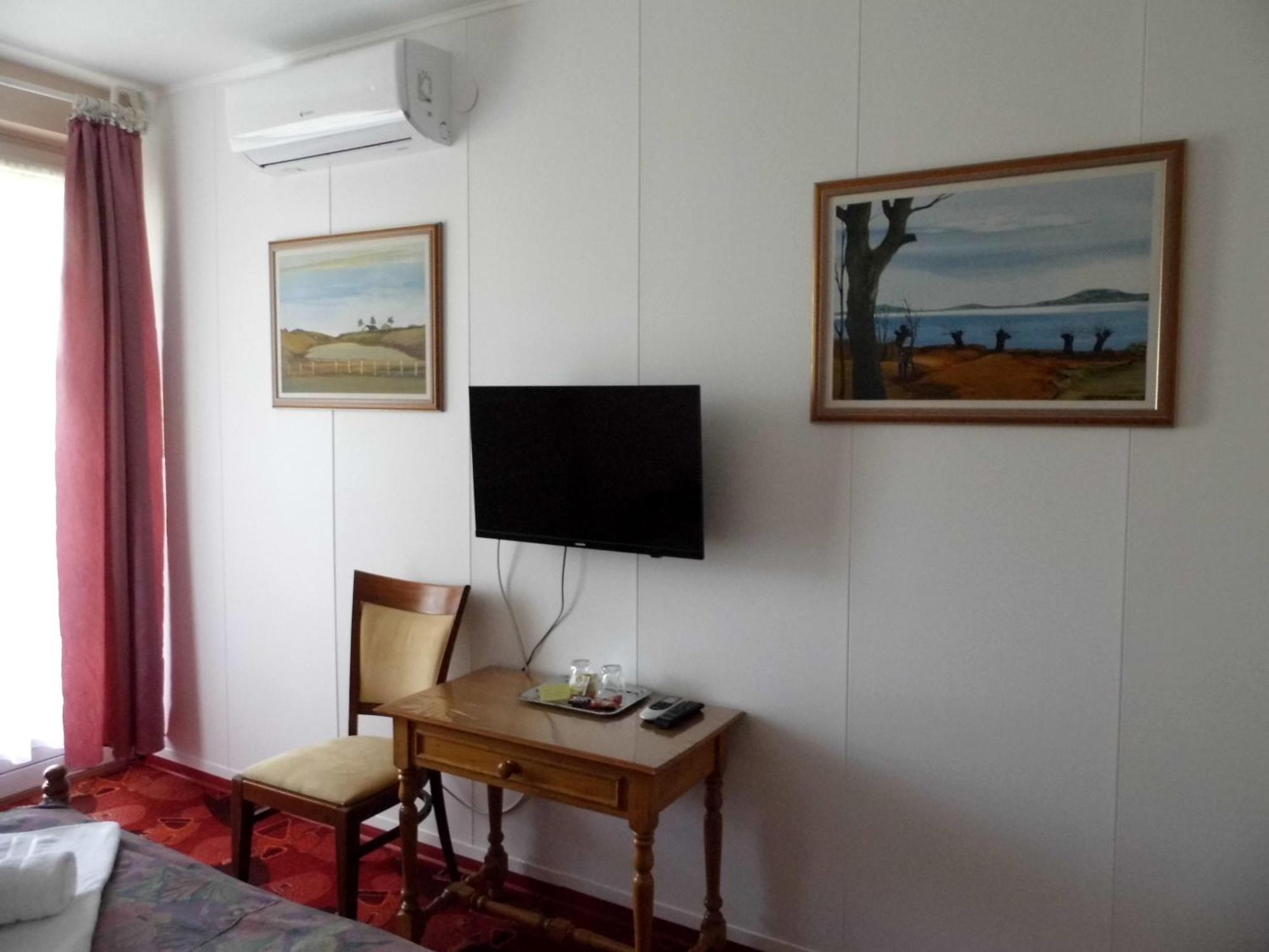 Millennium Villa Keszthely Zimmer foto